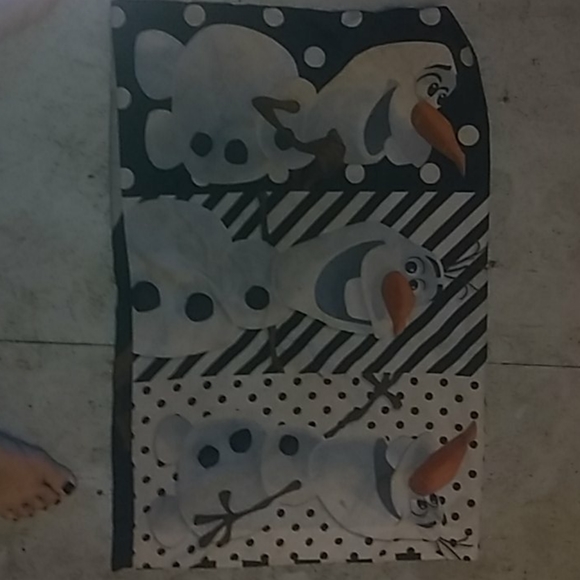 A Olaf pillow case - Picture 1 of 2